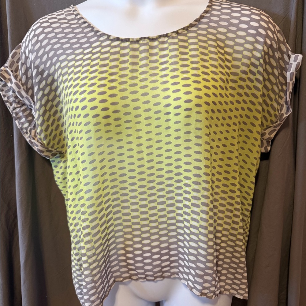 Jennifer Lopez Yellow and Gray Patterned Blouse